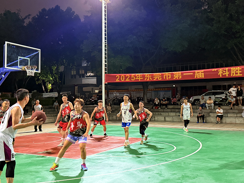 激烈比赛.jpg